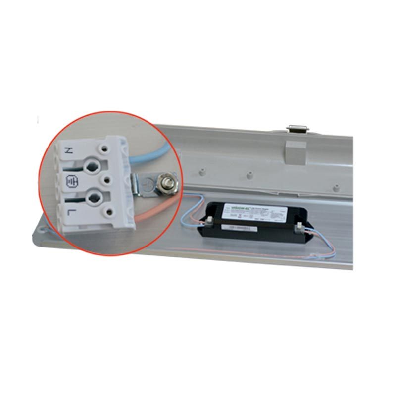 reglette-etanche-led-integree-1.jpg reglette-etanche-led-integree-1.jpg